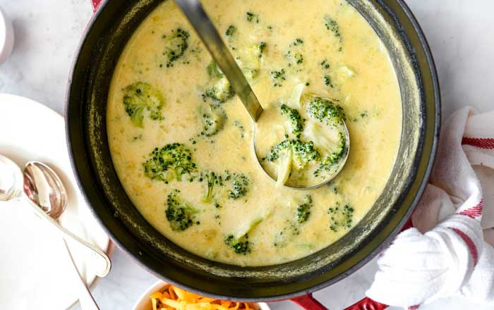 supa crema de cartofi cu broccoli